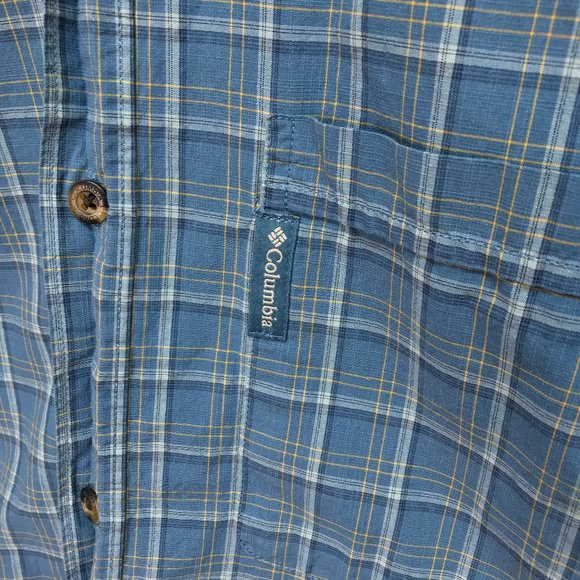 Men’s Columbia Short Sleeve Plaid Button-Down - Picture 4 of 9